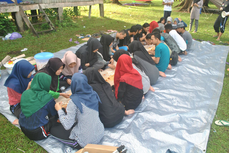 Makan Bersama