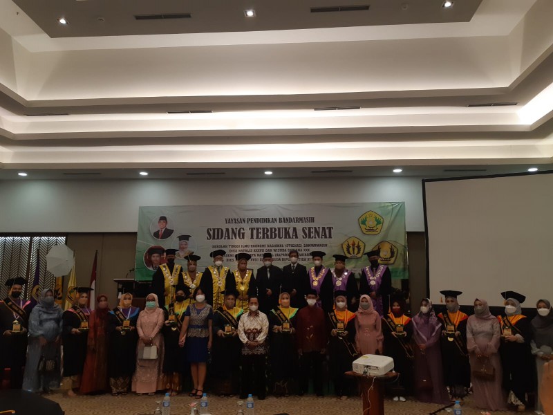 Wisuda Sarjana XXX & Dies Natalis XXXVII STIE Nasional Tahun Akademik 2020/2021