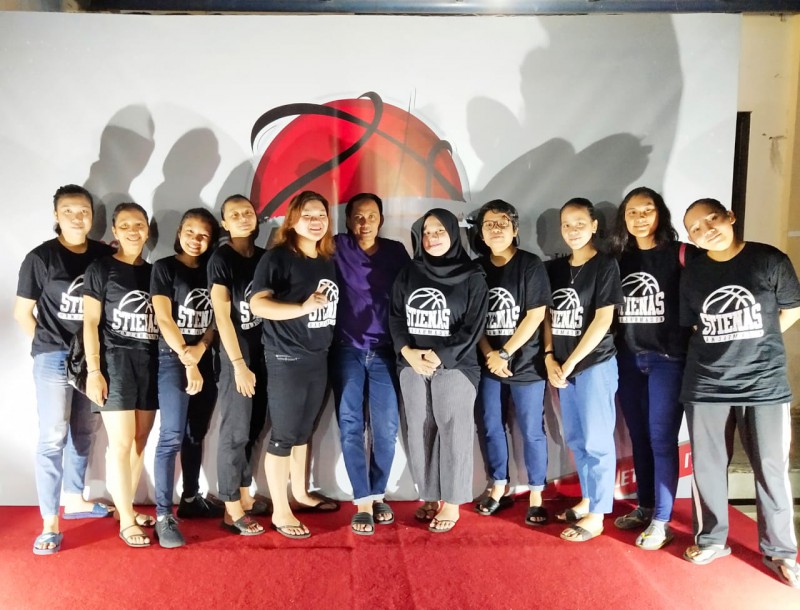 Tim Basket Putri STIE Nasional Tak Terkalahkan di Campus League 2019